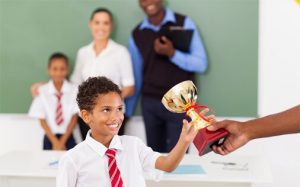 Cara Mudah Meningkatkan Prestasi Sekolah Anak